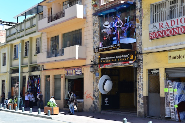 Museo del Sombrero de Paja Toquilla - Detrás de cada mujer, existe