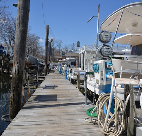 Everybody Needs to Stay in a Houseboat in New York City