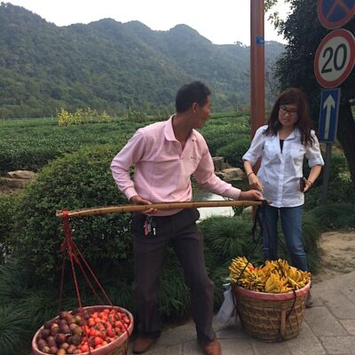 Local Fruits Seller in Hangzhou