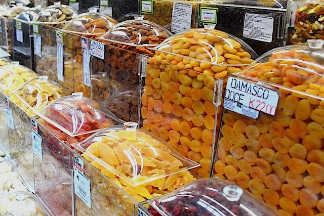 Preserved fruits at the mercado