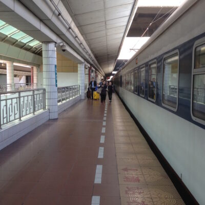 Train from Guangzhou to Hong Kong