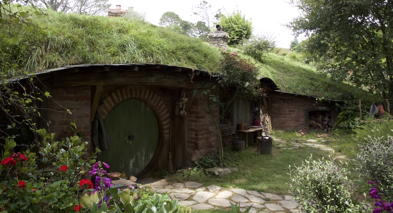 Hobbiton Movie Set Tour Where Fantasy Meets Reality - Claudia Looi