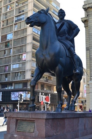 Pedro de Valdivia Statue